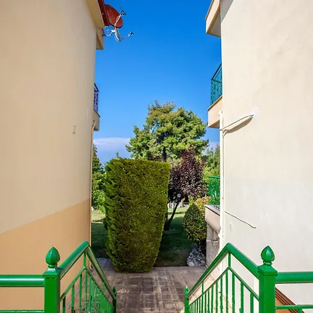 Pinewood Kriopigi